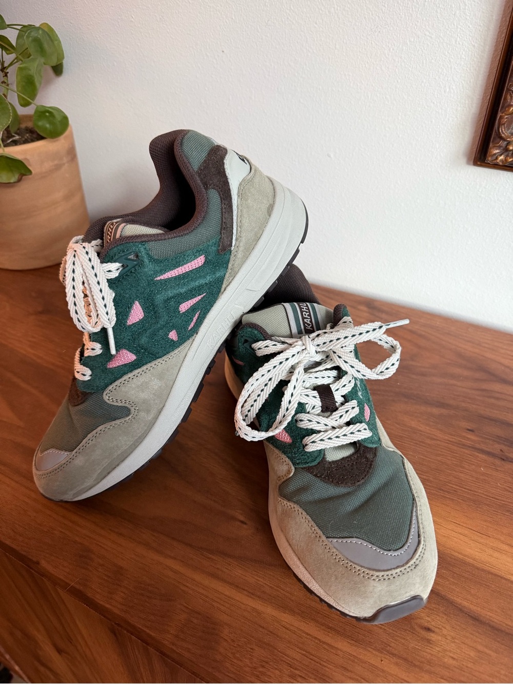 Karhu Fusion 2 Inspired Green Suede & Mesh Sneakers with Pink Accents